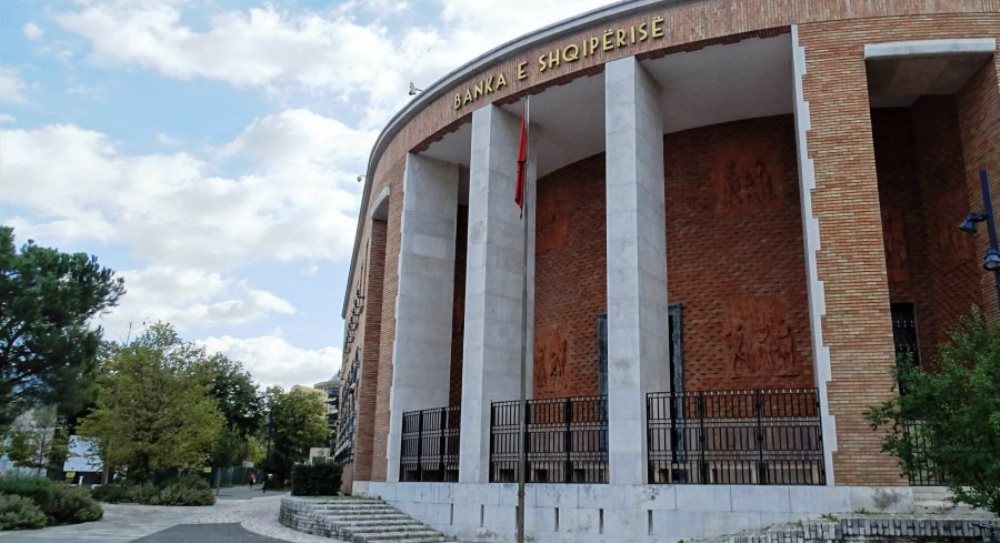 Banka e Shqiperise revokon licencat e MCA dhe FINAL